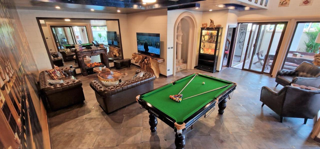 Potterland Luxury Pool Villa Pattaya Walking Street 6 Bedrooms Buitenkant foto