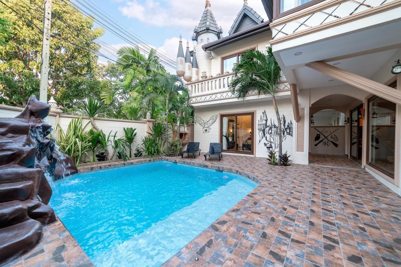 Potterland Luxury Pool Villa Pattaya Walking Street 6 Bedrooms Buitenkant foto
